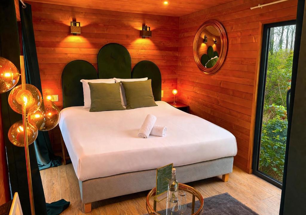 Vaugrigneuse Hotel | Hotel Les Lodges de Vaugrigneuse