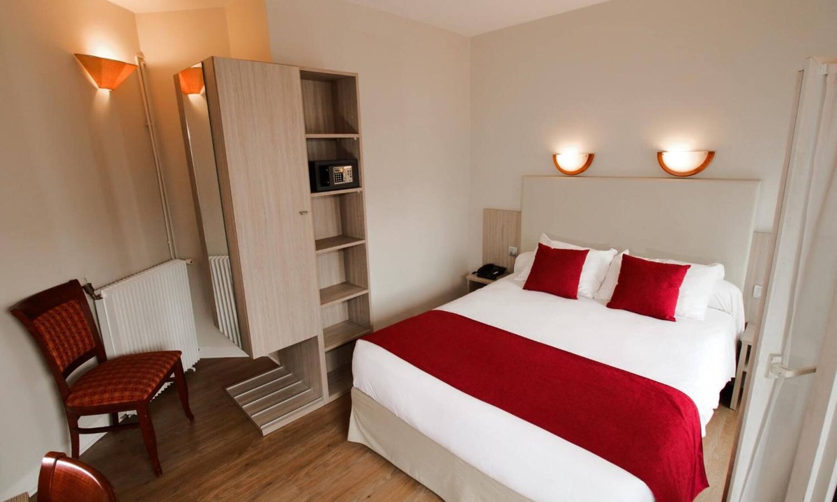 Porte-Saint-Martin Hotel | Hotel Little
