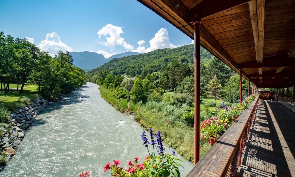 La Lechere Hotel | Hotel Radiana