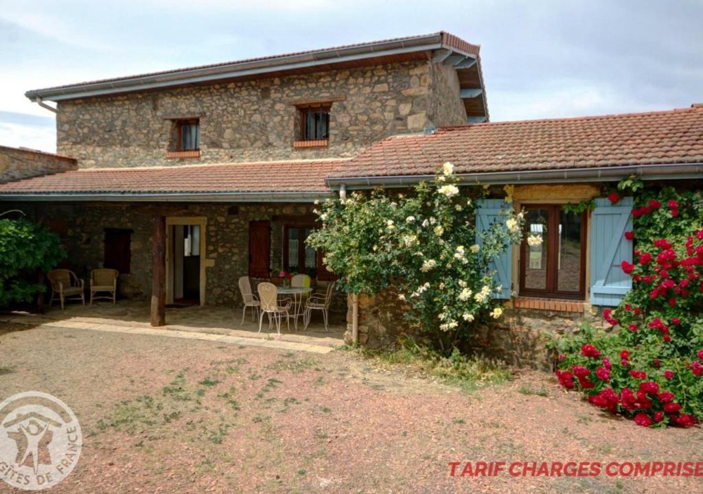 Montagny House | House Les vieilles cours