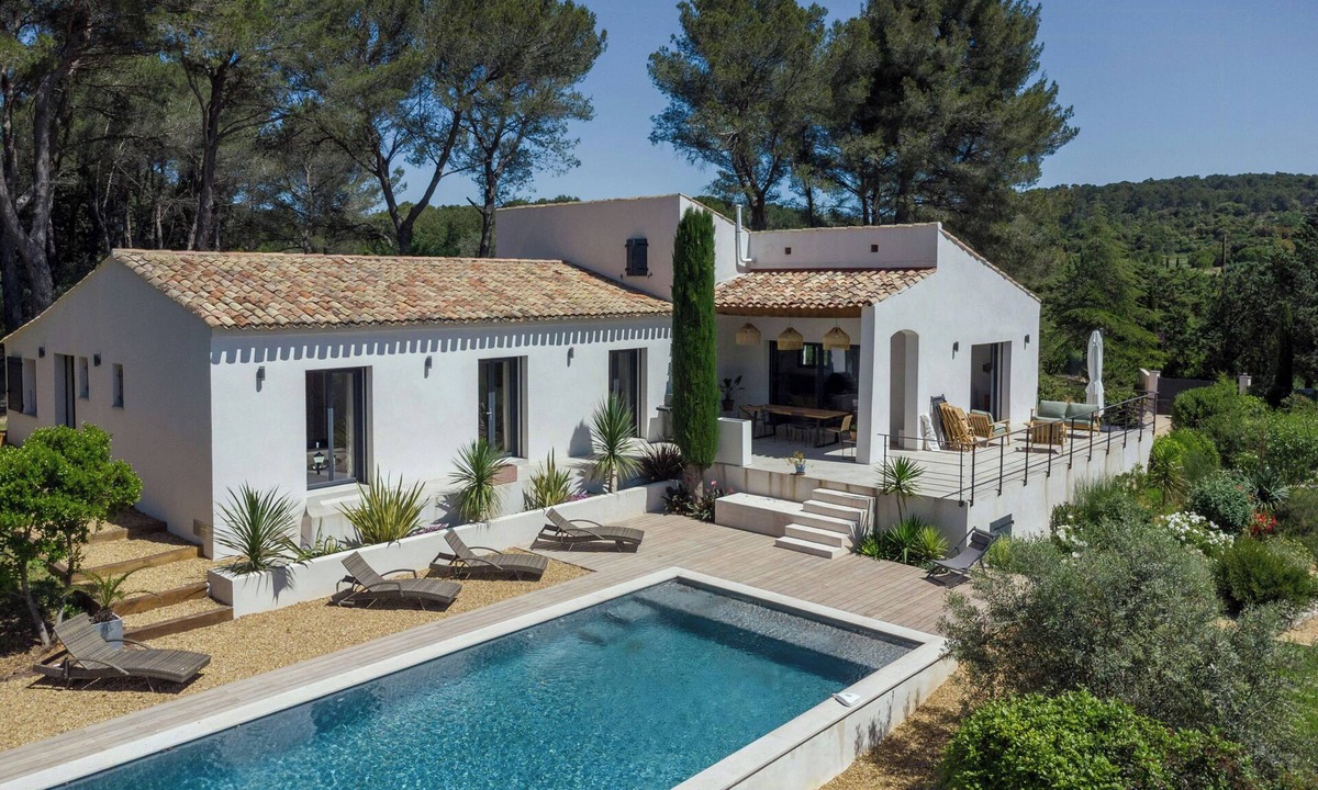Est House | House with infinity pool near Aix