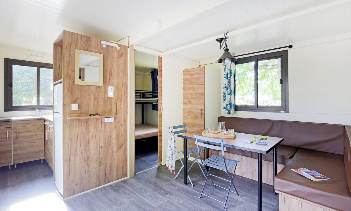 Arnay-le-Duc RV Rental | Huttopia Etang de Fouché
