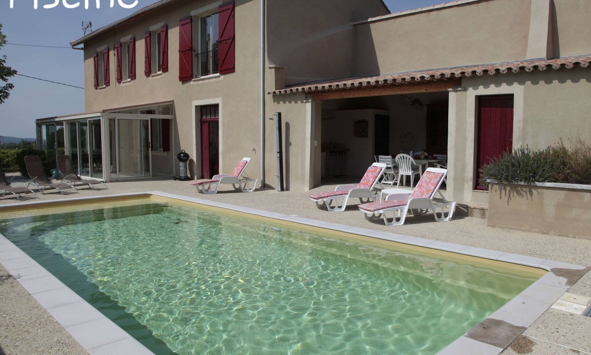 Seguret Villa | Ideal for recharging your batteries or getting together with family and friends. A joy.