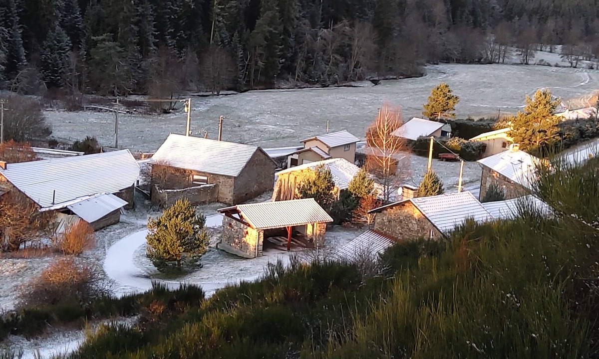 Saint-Pal-de-Senouire House | Independent cottage for 12 to 15 people or Rooms and Table d'Hôtes