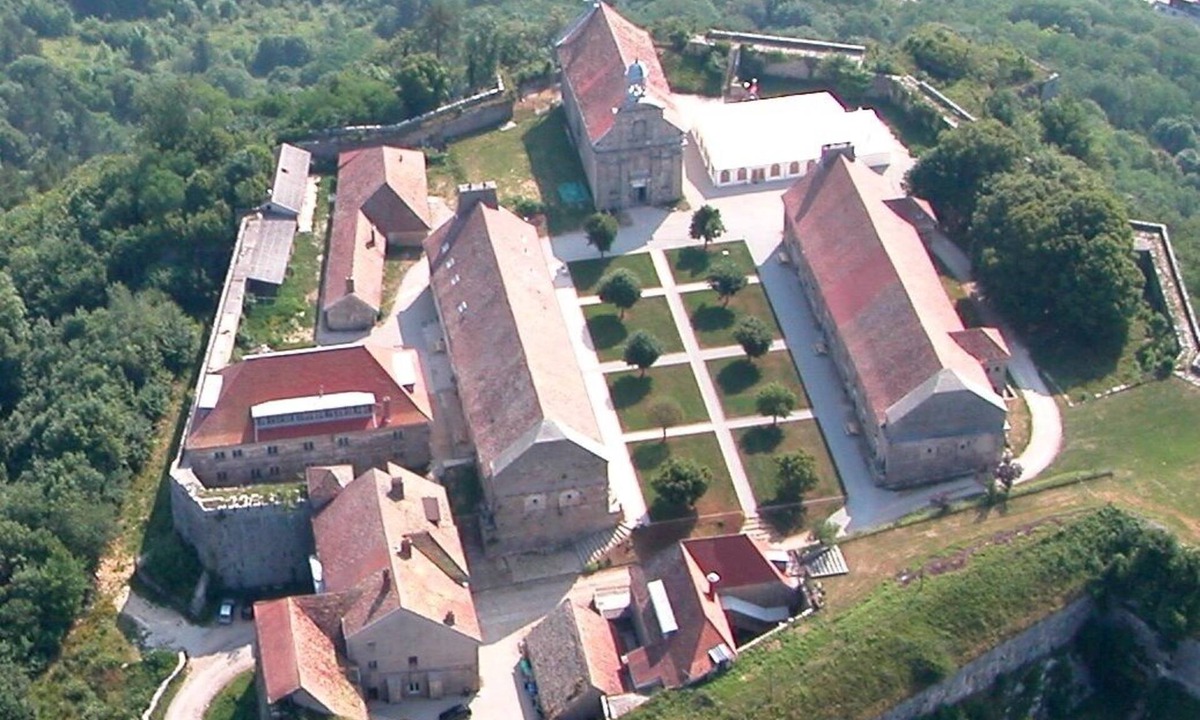 Salins-les-Bains House | INSOLITE: Gîtes at Fort Saint André (Salins-les-Bains, Jura)