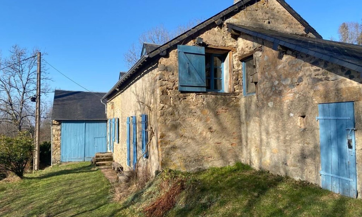 Villapourcon House | Isolated rustic house near Haut Folin