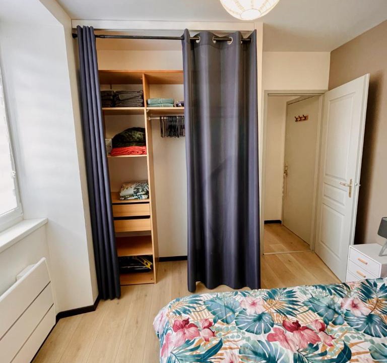 Ep 21 - Saint-Paul Apartment | Joli appartement avec parking