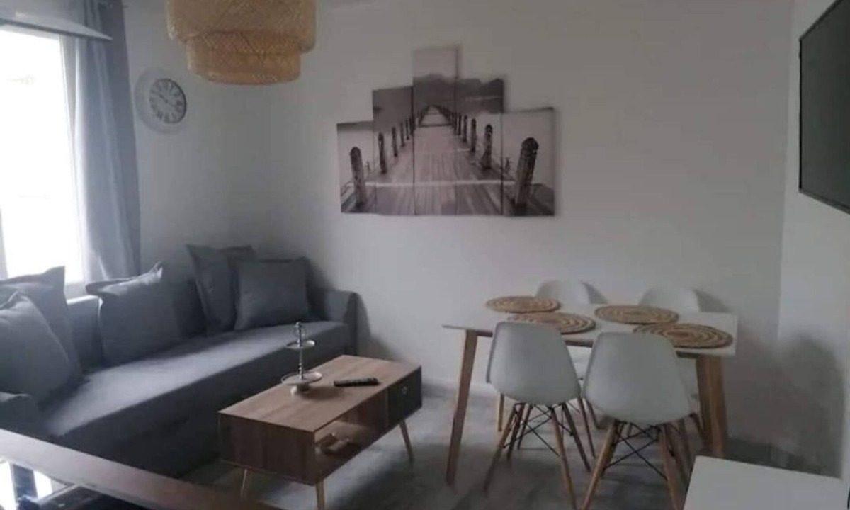 Longjumeau Apartment | Jolie F2, 4 Personnes, à 25 min de Paris, 15 min D'orly