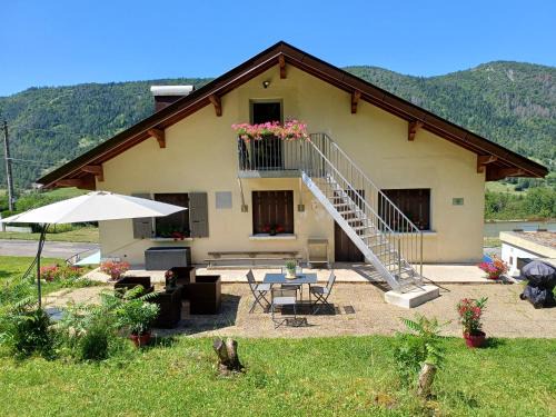 Coyriere Apartment | Jurachic
