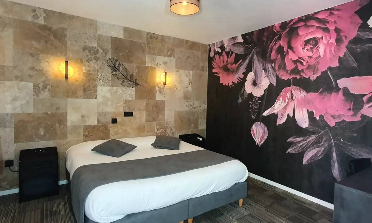 Arbigny House | King-size Room for 2 People