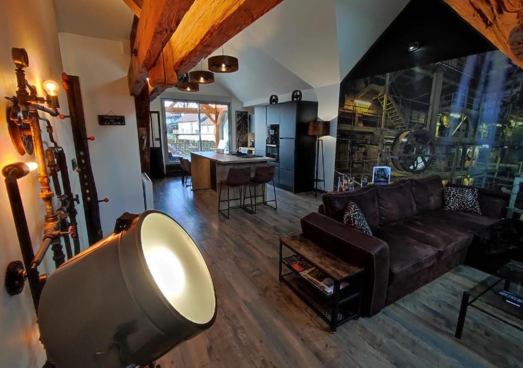 Champagnole Apartment | L'ACIÉRIE Logis de luxe avec Jacuzzi