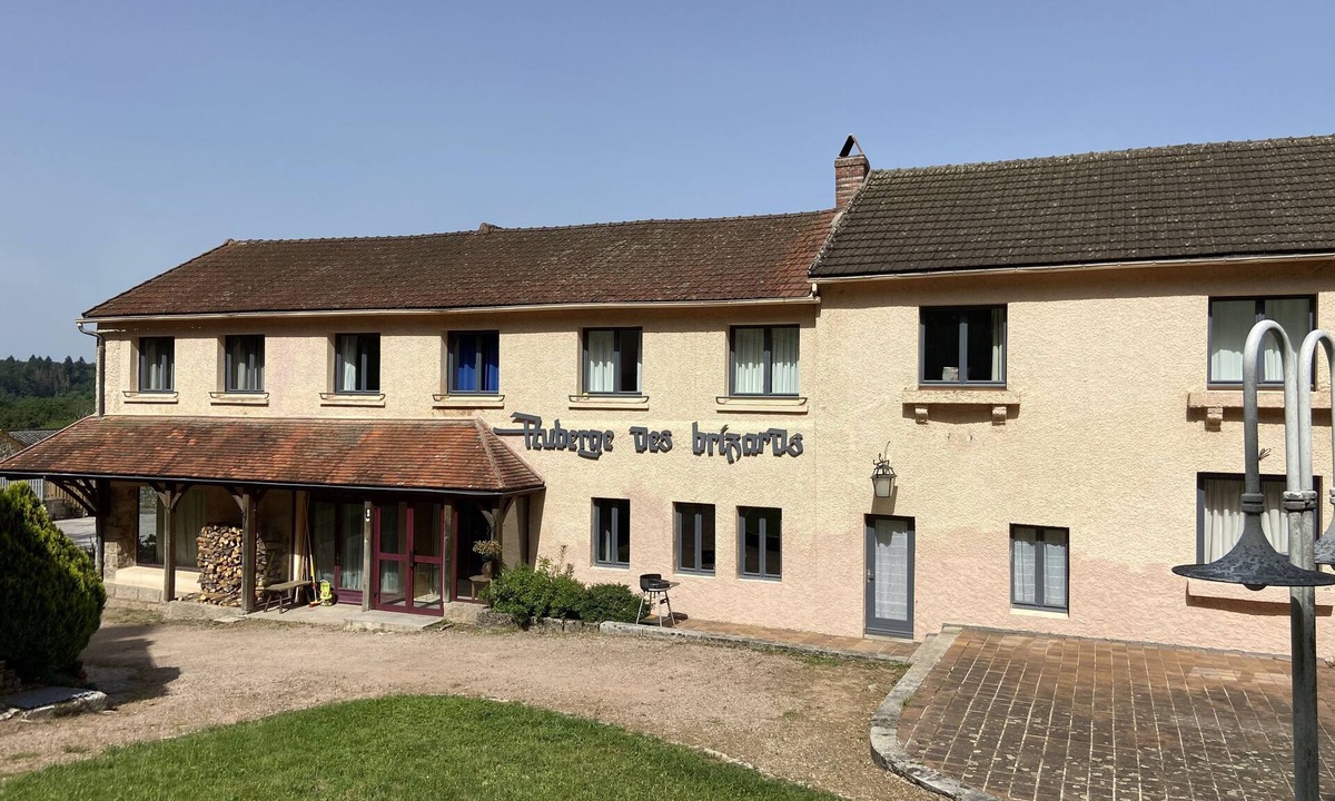 Quarre-les-Tombes House | L'ancienne auberge des Brizards- Pêche et nature 15 people