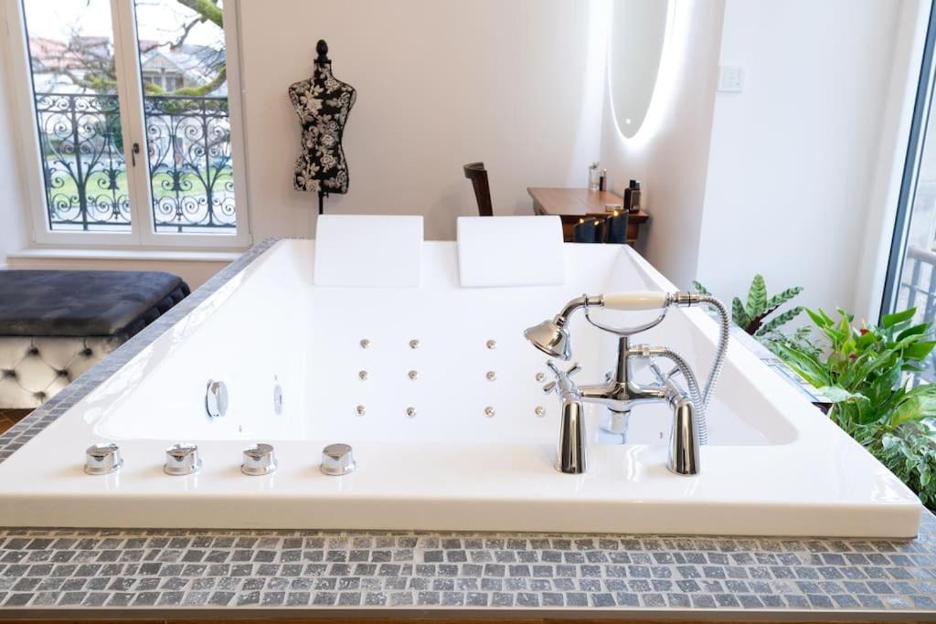 Morvillars Apartment | L'appartement du château