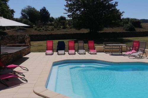 Nuars House | L'Armance - Magnifique Maison typique morvan avec piscine