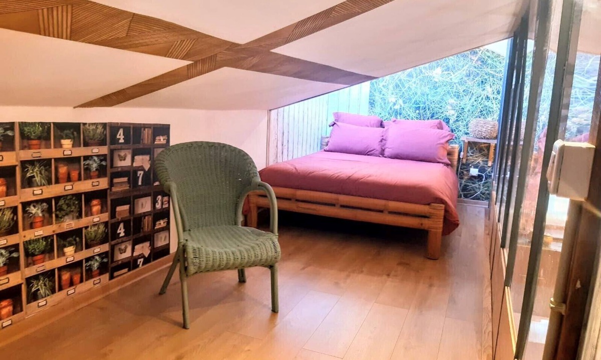 Saint-Cyr House | "L'Atelier de Pierre" Renovated country property.