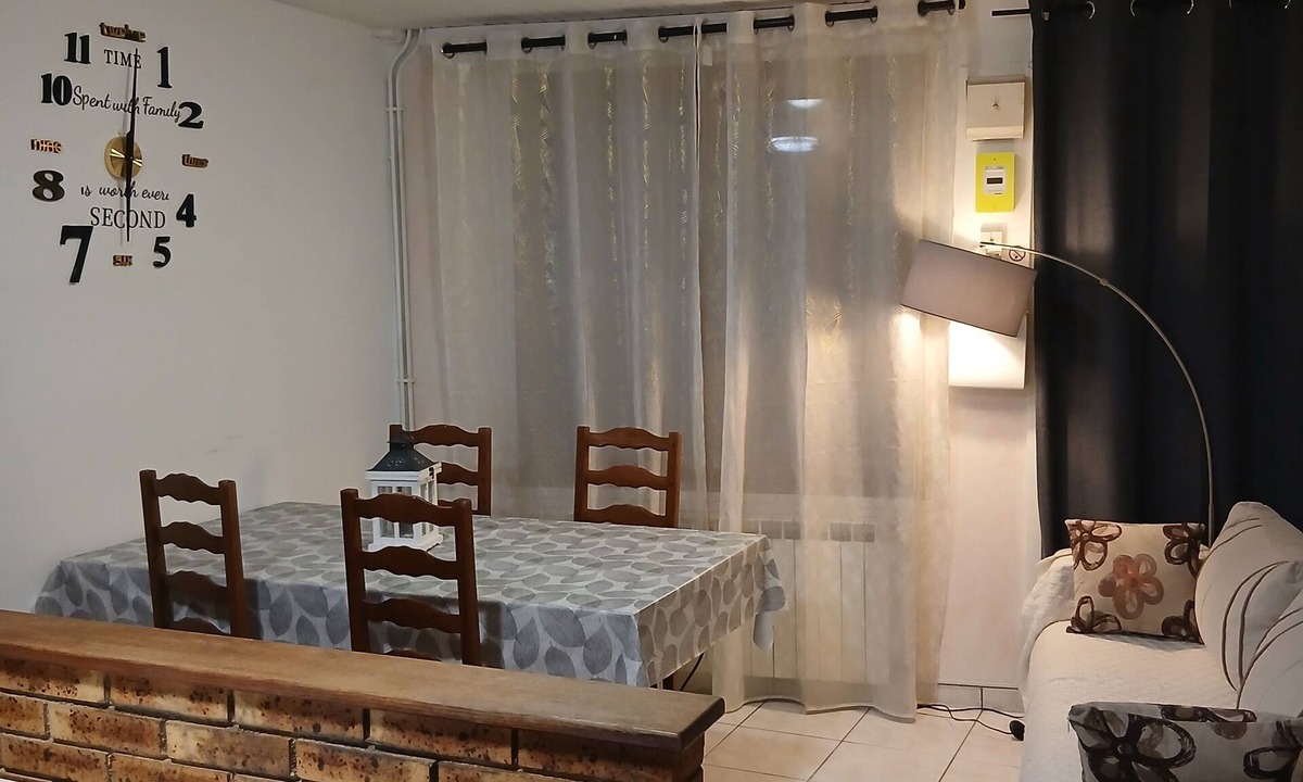 Cravant House | L'Escale de Cravant