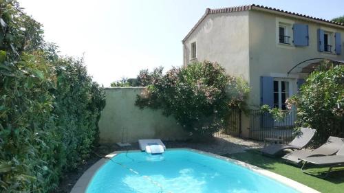Pont-Saint-Esprit House | LA BASTIDE DES MACALO