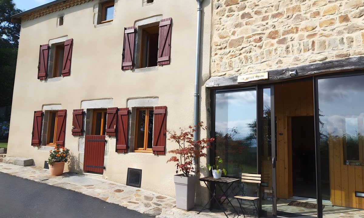 La Chapelle-Agnon Bed & Breakfast | La Belle Étape Guest Rooms: Mountain Views in the Heart of Forez