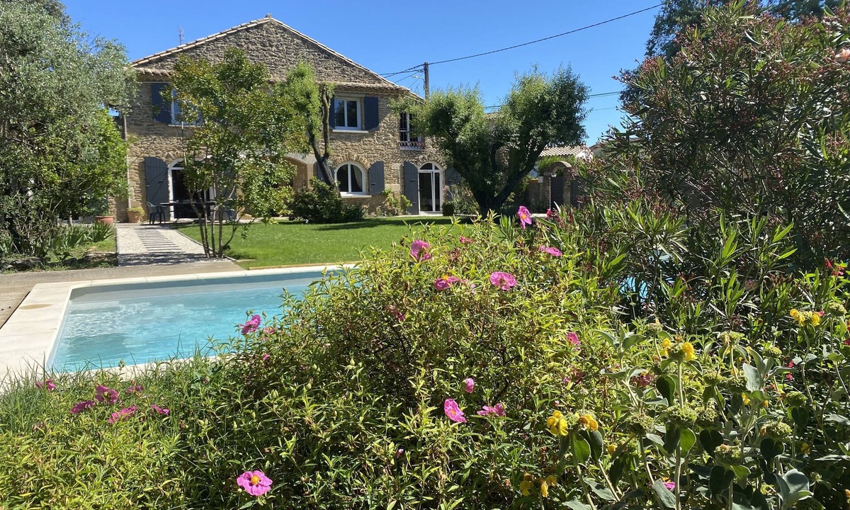 Suze-la-Rousse House | La Bergerie de Suze: Charming residence, heated swimming pool and fenced garden