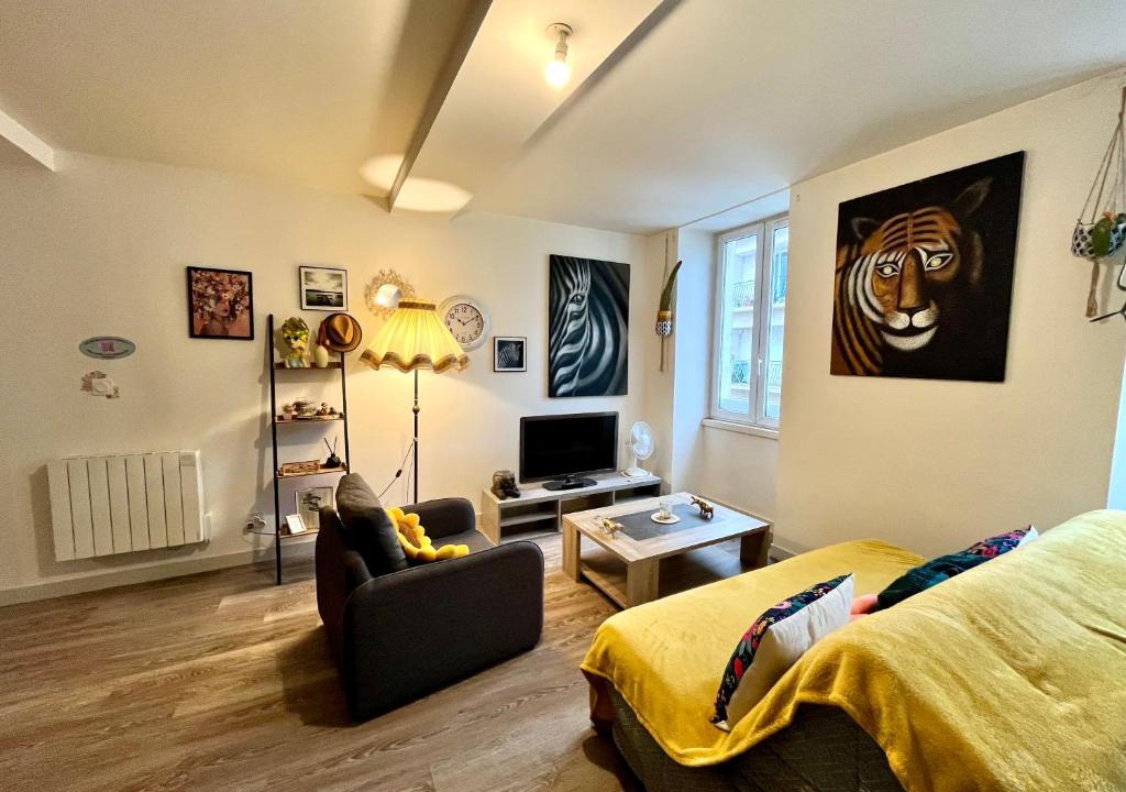 Rives Apartment | La Casa, Axe LyonGrenoble, 4 pers, 2 couchages queen