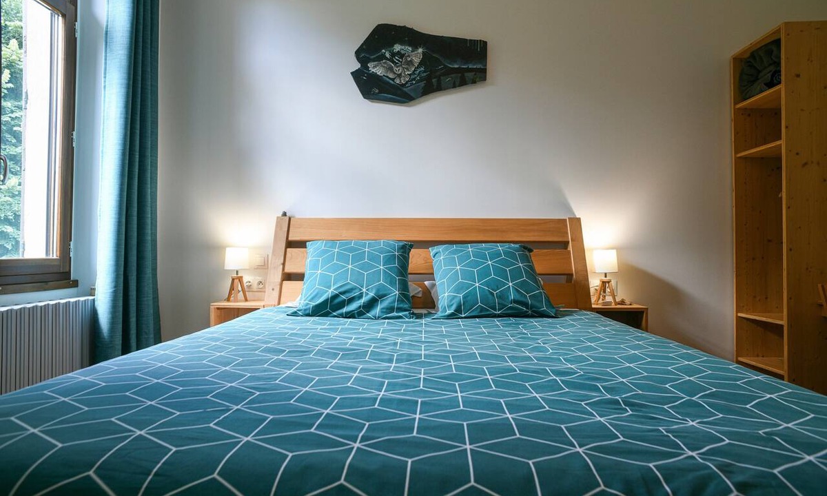 Saint-Franc Bed & Breakfast | La Chartreuse Guest Room with Shared Garden and Wi-Fi