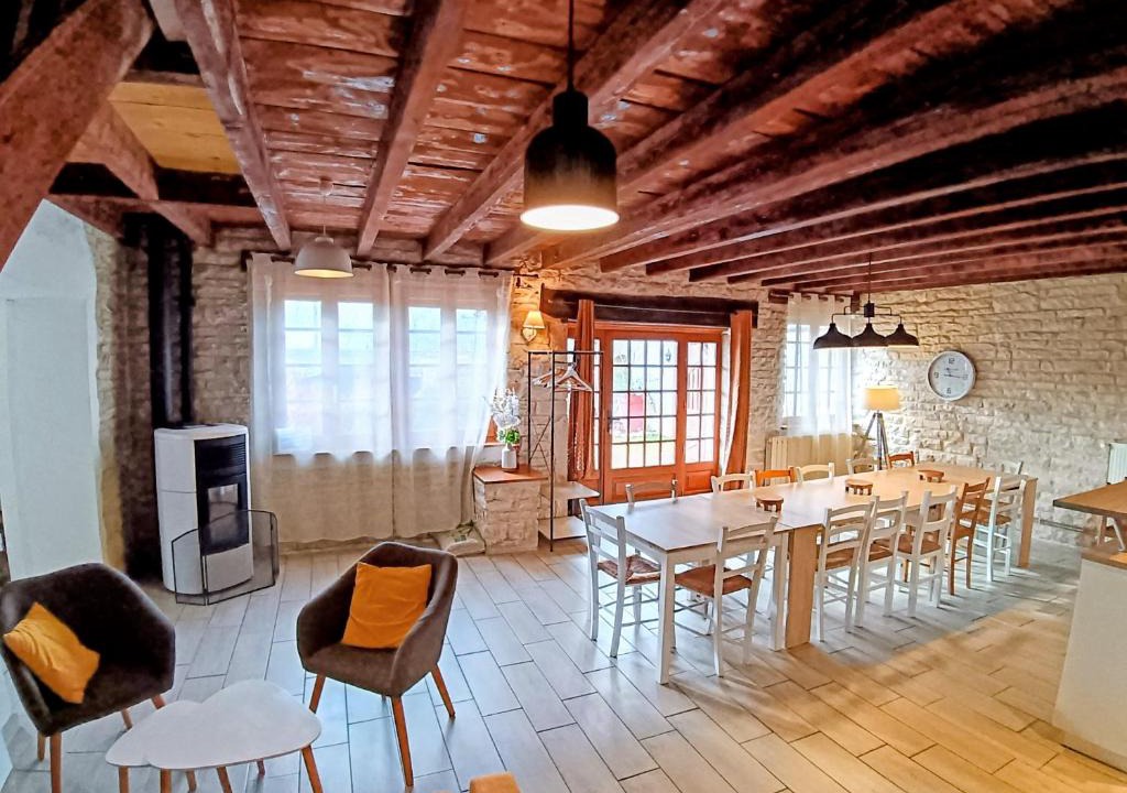 Marigny-les-Reullee Bed & Breakfast | La Clé des Champs B&B