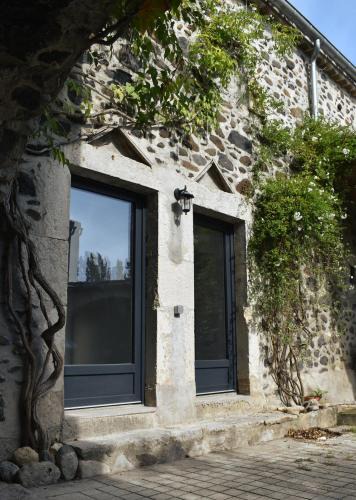 Lussas House | La Cour de l'Olivier