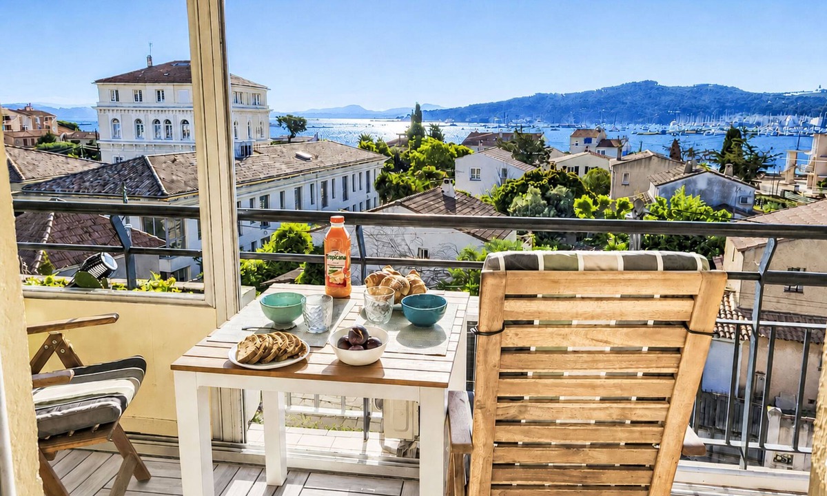 Les Sablettes Apartment | La Croisette by Interhome