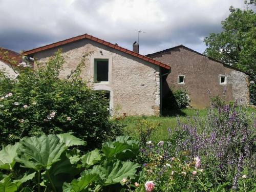 Vaudemont House | La Ferme Duval