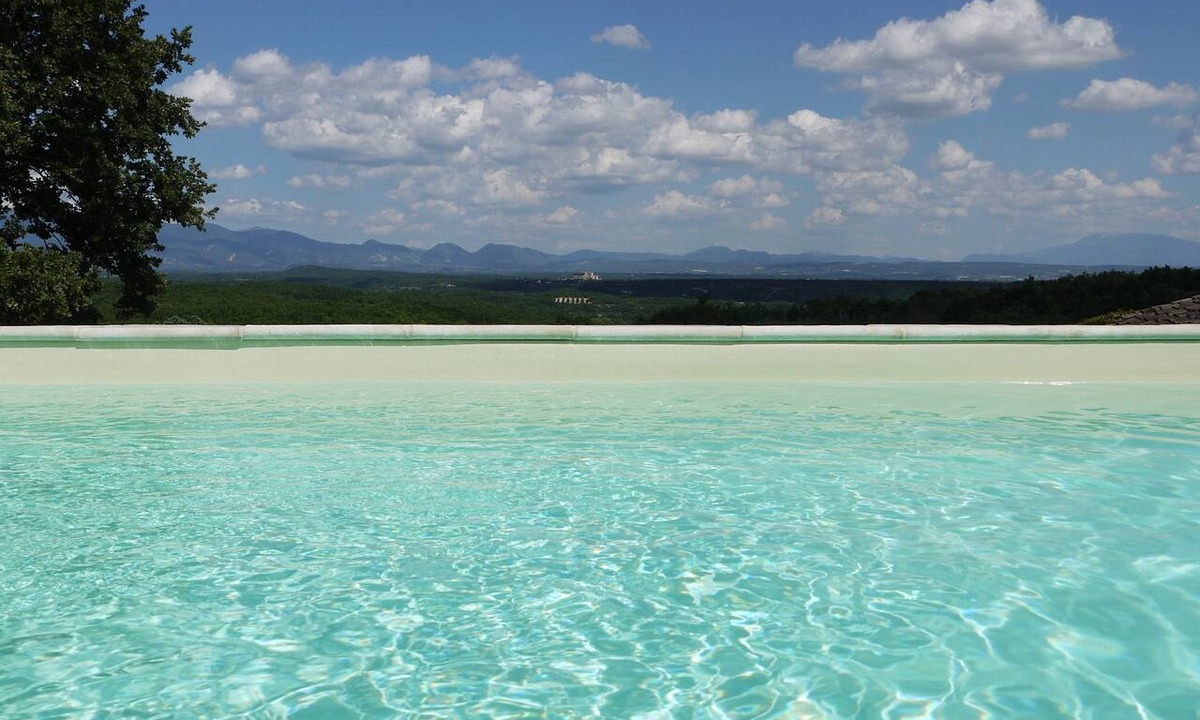 Reauville Bed & Breakfast | La Ferme les Eybrachas