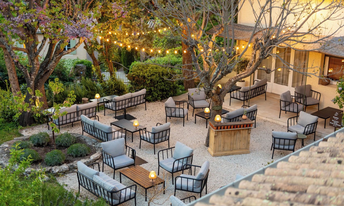 Venasque Hotel | La Garrigue