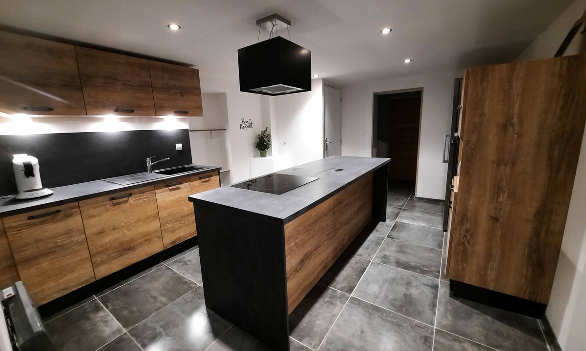 Vesoul House | La Halte Vésulienne, house for 17 people.