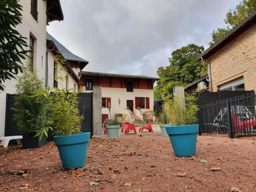 Cluny House | La Maison Clémenso