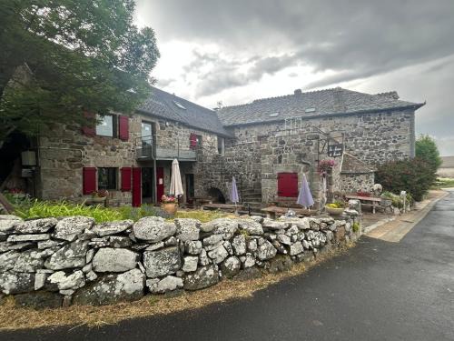 Nasbinals Hotel | La maison de Rosalie