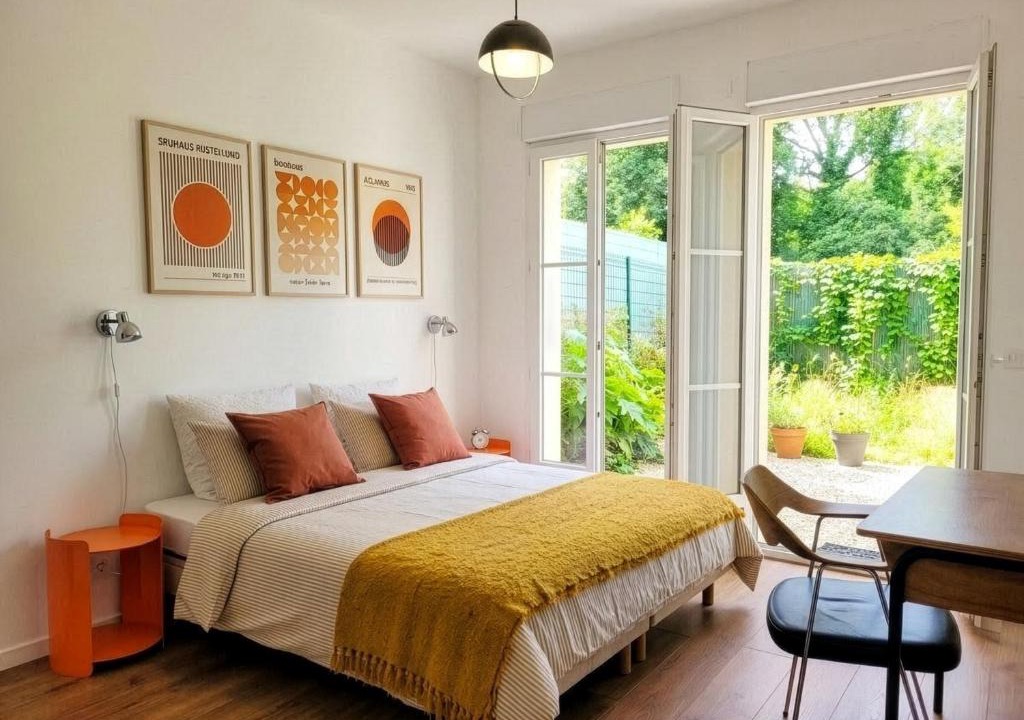 Nogent-sur-Marne House | La Maison Marne & Bois - Private Suite & Garden, kitchenette, near Paris
