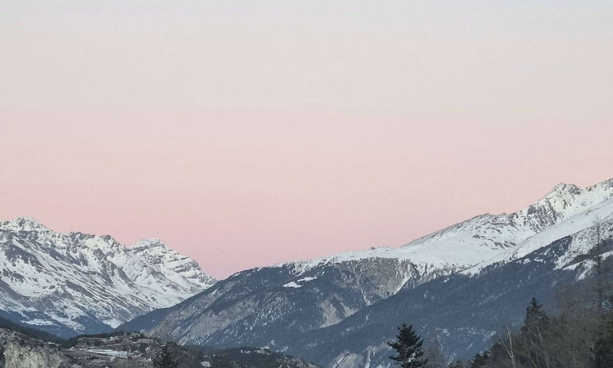 Villarodin-Bourget Apartment | La Norma- magnificent view- sleeps 6-9