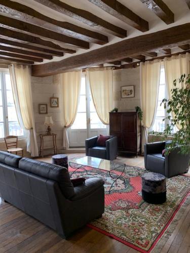 Avallon Apartment | La tour de Jade