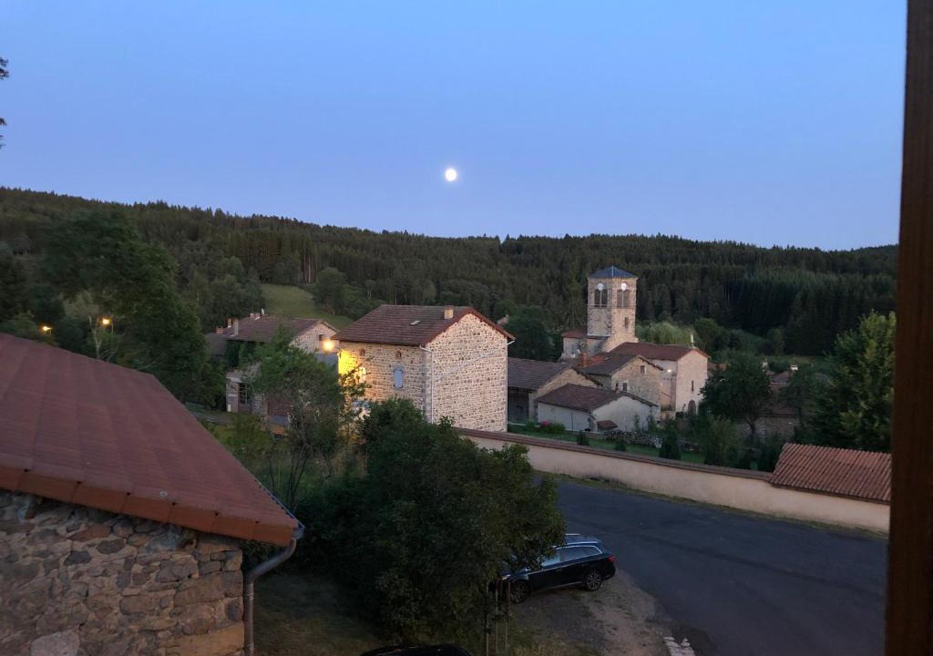 Fayet-Ronaye House | Large 100 year old house in lovely walking area