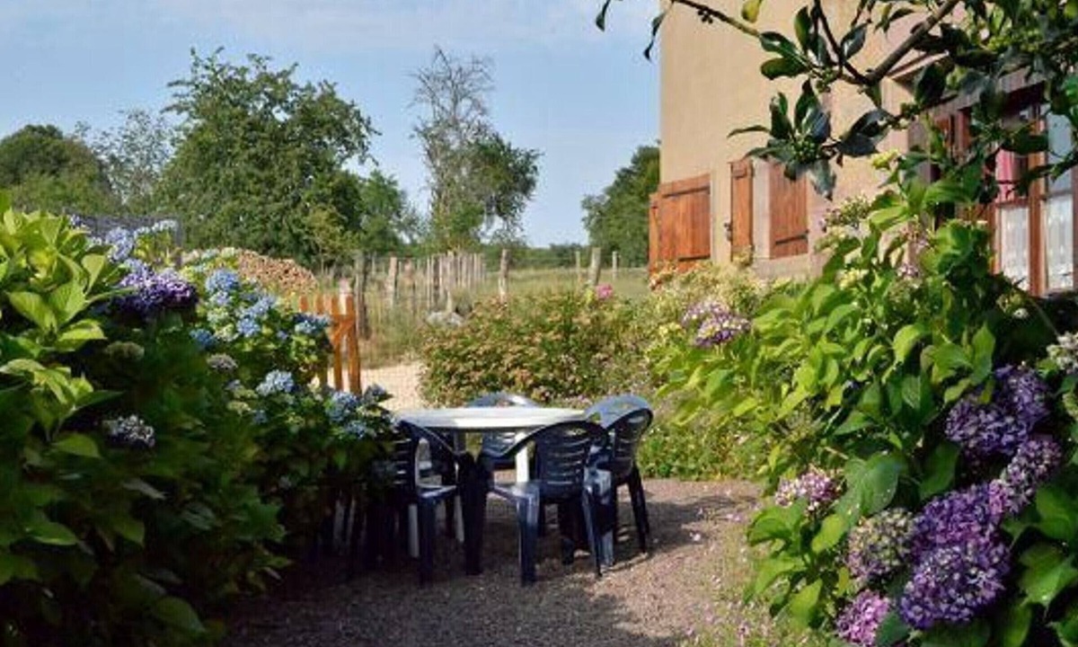 Fougerolles Cottage | Large family home in nature, near Vosges - WIFI, parking