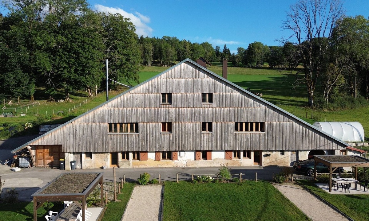 Ville-du-Pont Apartment | Large Gîte sleeps 10 in a Comtoise farmhouse with terrace and pétanque court!