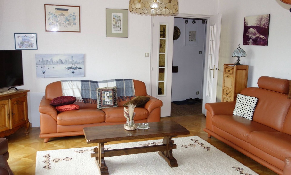 Gerardmer Apartment | Large, south-facing 109 m2 apartment 200 m from lake and town center.