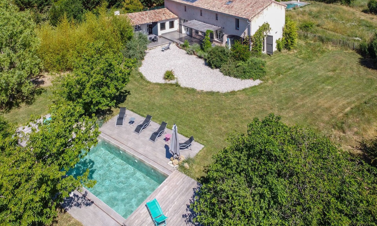 Cotignac House | Large villa, 6 to 15 people on the edge of the forest and river with heated pool