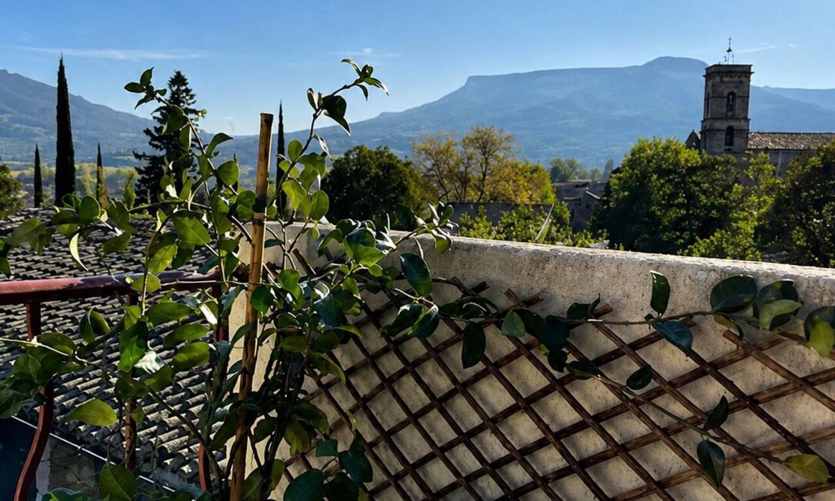 Chomerac House | Large village house with a garden and panoramic views