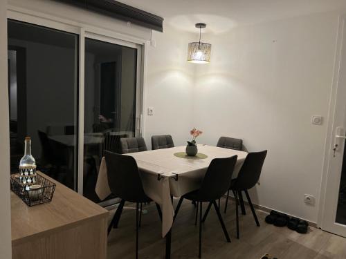 Champvans House | Le 32 Maison proche Dole
