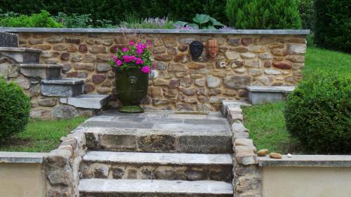 Chiroubles Bed & Breakfast | Le balcon du fêtre (Maria & Jean Louis Chapuy)