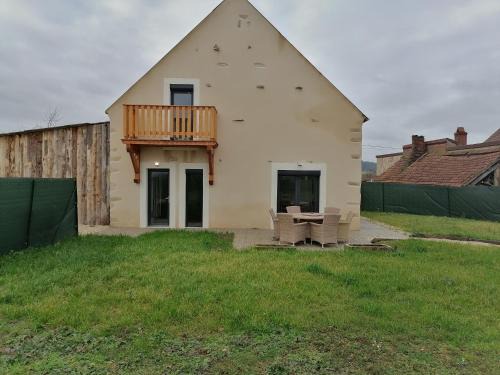 Saint-Gervais-en-Valliere House | Le bief chez Thérèse et Herve