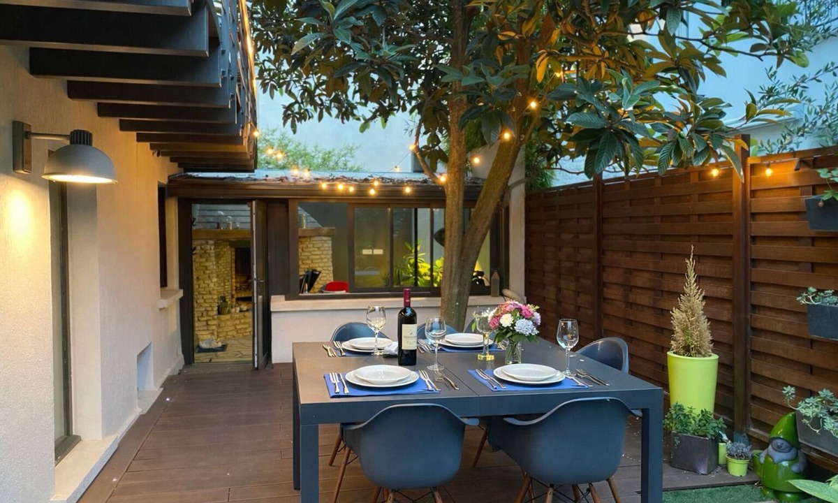 Charenton-le-Pont House | Le Bosaryn - A rare interlude on the outskirts of Paris