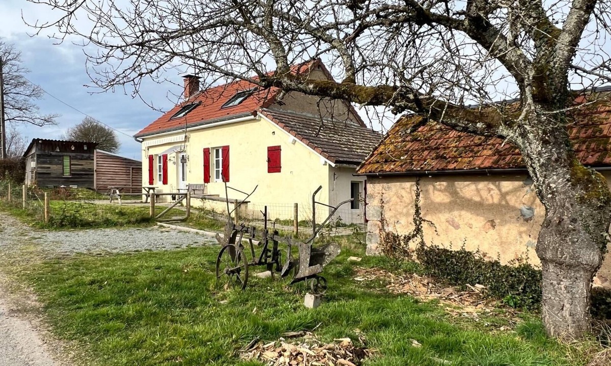 Issy-l'Eveque House | Le Champcery - Stylish enjoyment in the heart of Burgundy