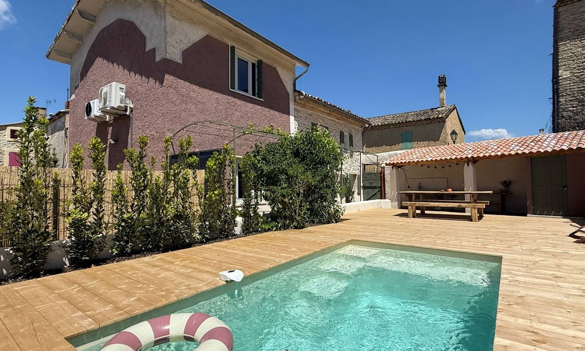 Entrechaux House | Le Clos provençal