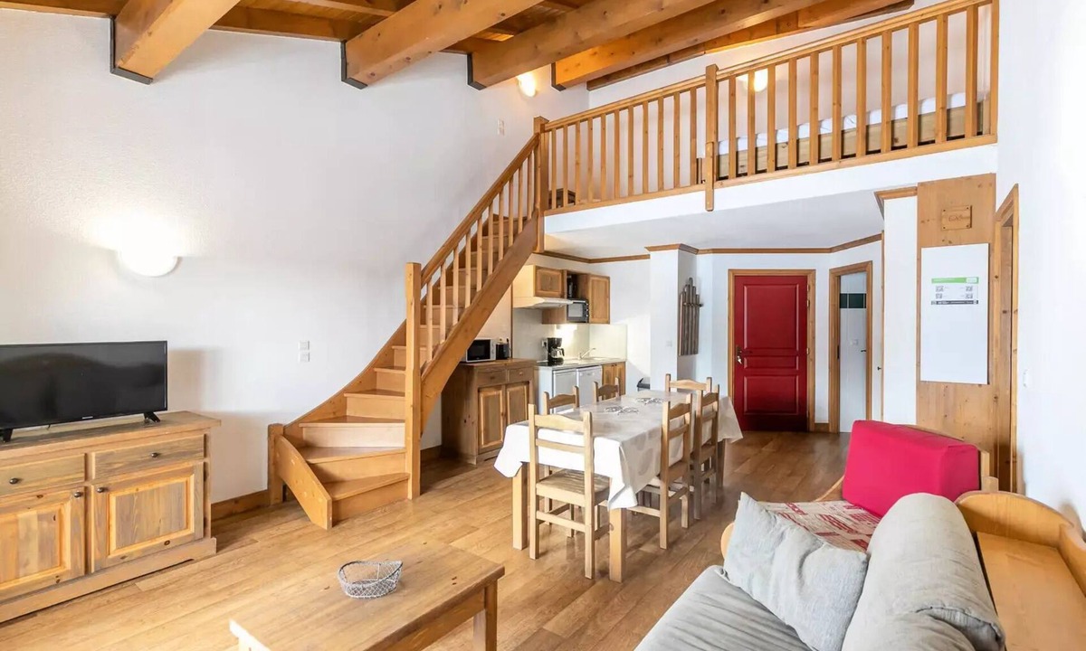 Bessans Apartment | Le Clos Vanoise Residence - 3 rooms mezzanine spacious and comfortable.
